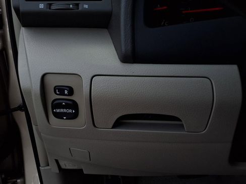 Used 2009 Toyota Camry LE image 13