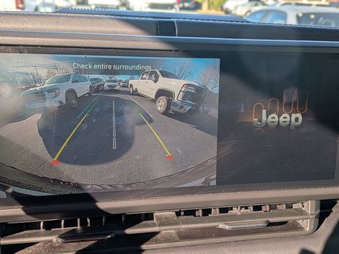 Used 2024 Jeep Wrangler Unlimited Rubicon image 28