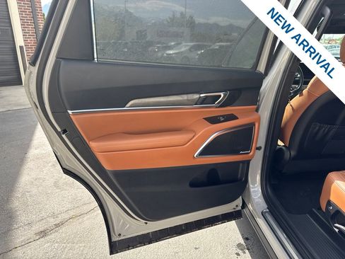 Used 2025 Kia Telluride SX X-Line AWD/4WD image 16