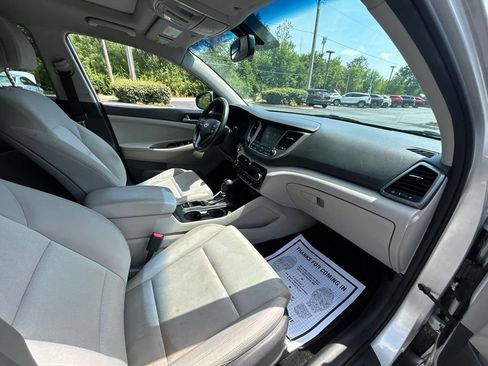 Used 2018 Hyundai Tucson Value FWD image 40