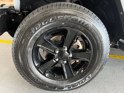 Used 2022 Jeep Wrangler Unlimited Sahara AWD/4WD image 64