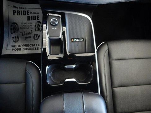 Used 2025 Buick Enclave Preferred image 25