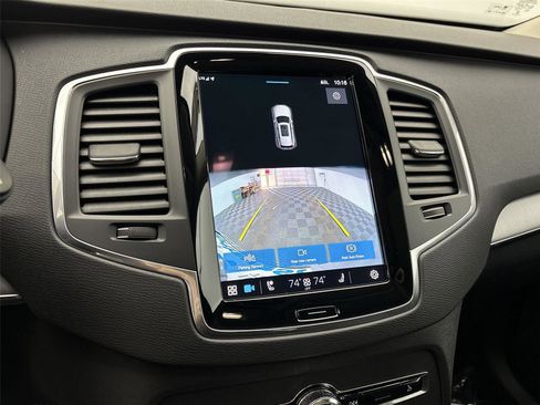 Used 2023 Volvo XC90 B5 Core w/ Protection Package Premier image 30