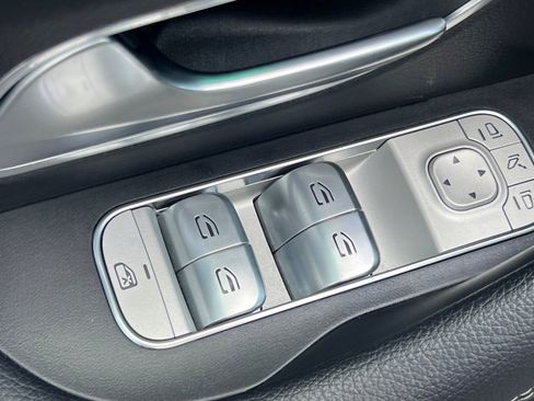 Certified 2023 Mercedes-Benz GLS 450 4MATIC image 13