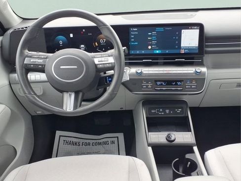 Used 2025 Hyundai Kona SEL AWD/4WD image 6