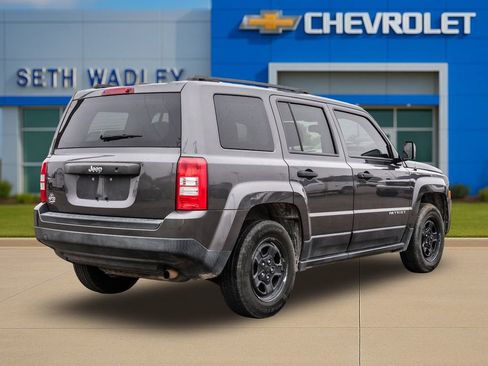 Used 2016 Jeep Patriot Sport FWD image 24