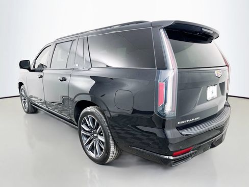 Used 2022 Cadillac Escalade ESV Sport Platinum AWD/4WD image 7