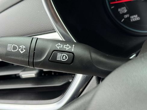 Used 2024 Chevrolet Equinox LT FWD image 25