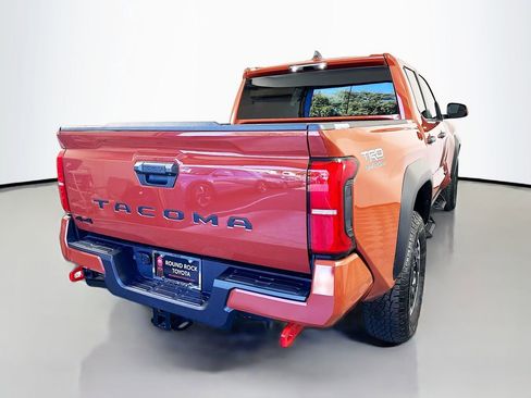 Used 2025 Toyota Tacoma TRD Off-Road image 5