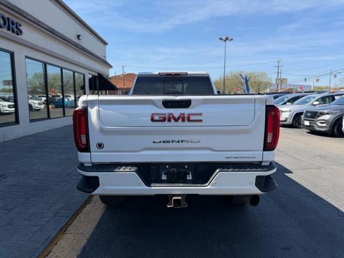 Used 2022 GMC Sierra 3500 Denali AWD/4WD image 8
