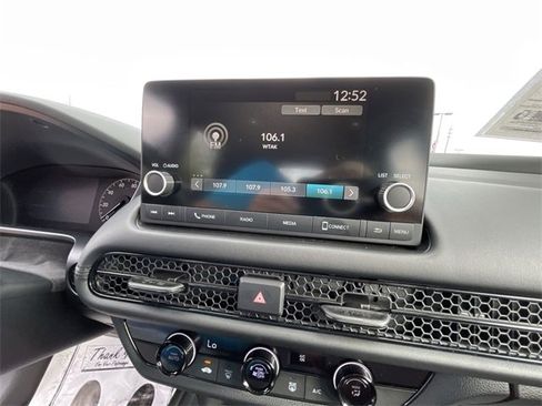 Used 2023 Honda HR-V LX image 24