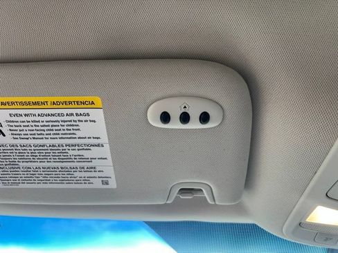 Used 2017 Ford Edge SEL w/ Equipment Group 201A AWD/4WD image 32