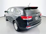 Used 2018 Kia Sorento L image 5