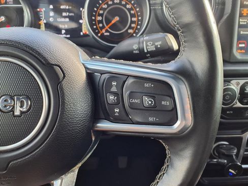 Used 2022 Jeep Gladiator Overland w/ Popular Equipment Package image 11