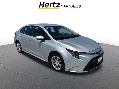 Used 2025 Toyota Corolla LE FWD image 1