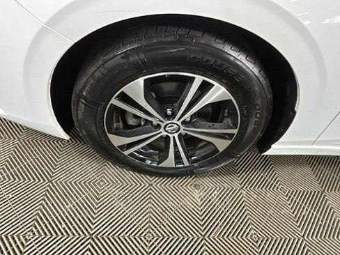 Used 2023 Nissan Sentra SV FWD image 9