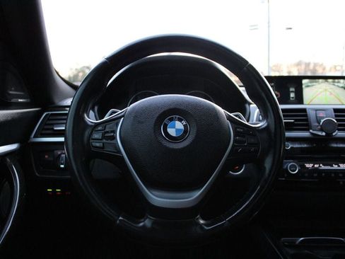 Used 2017 BMW 340i Gran Turismo xDrive image 9