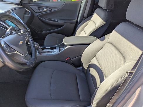 Used 2024 Chevrolet Malibu RS image 8