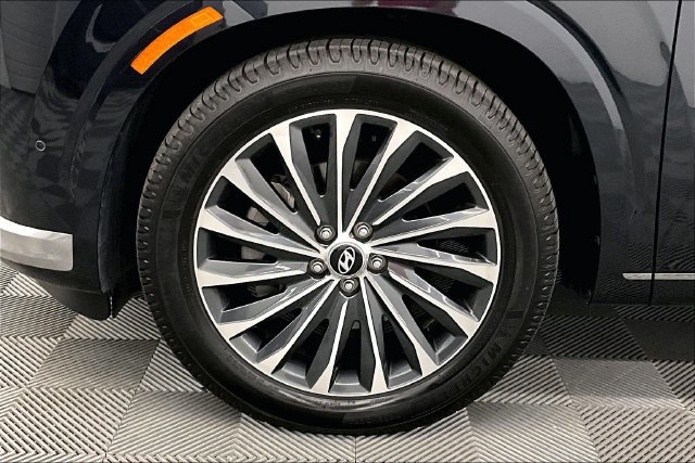 Used 2023 Hyundai Palisade Calligraphy AWD/4WD image 10