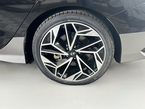 Used 2024 Hyundai Ioniq 6 SEL RWD image 11