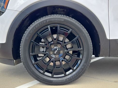 Used 2022 Kia Telluride SX w/ SX Prestige Package AWD/4WD image 12
