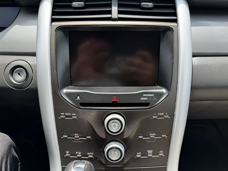 Used 2013 Ford Edge SEL FWD image 24