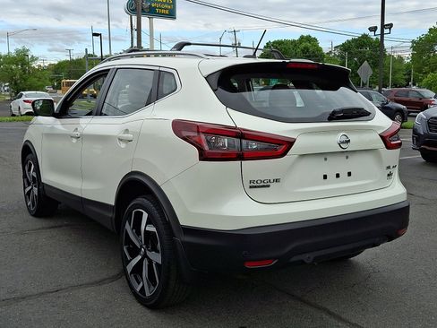 Used 2021 Nissan Rogue Sport SL AWD/4WD image 4