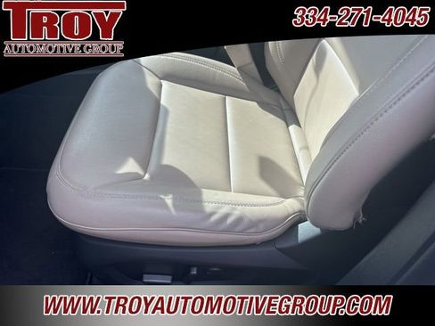 Used 2020 Ford Explorer XLT w/ Equipment Group 202A image 32