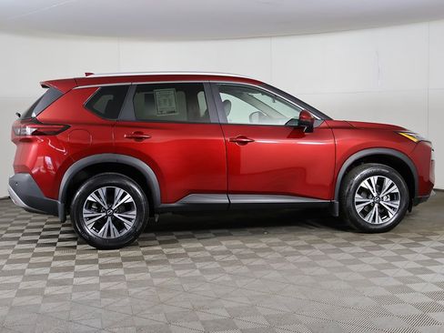 Used 2023 Nissan Rogue SV w/ SV Premium Package AWD/4WD image 18