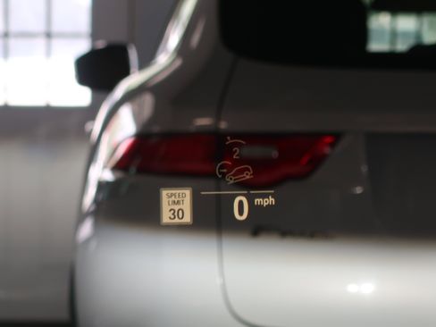 Used 2020 BMW X7 xDrive40i w/ Premium Package AWD/4WD image 25