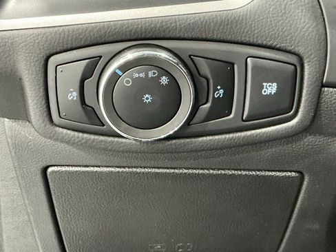 Used 2024 Ford Edge SEL image 16