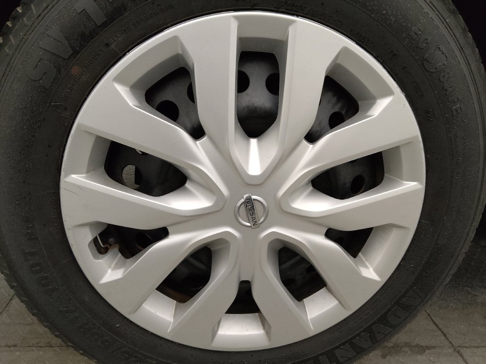Used 2017 Nissan Rogue S FWD image 31
