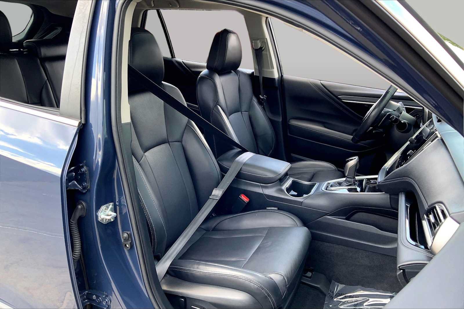 Certified 2024 Subaru Outback Limited AWD/4WD image 7