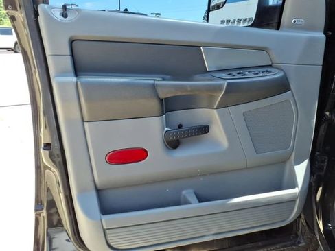 Used 2008 Dodge Ram 2500 Truck SLT w/ Popular Equipment Group AWD/4WD image 19