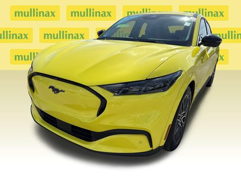 Used 2025 Ford Mustang Mach-E Premium RWD image 10