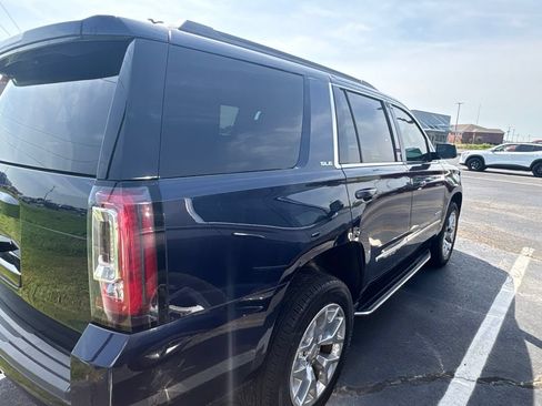 Used 2019 GMC Yukon SLE w/ SLE Value Package AWD/4WD image 3