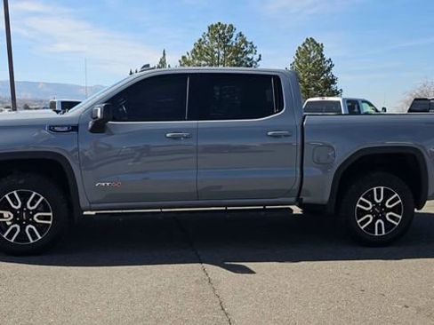 Used 2024 GMC Sierra 1500 AT4 w/ Technology Package image 5