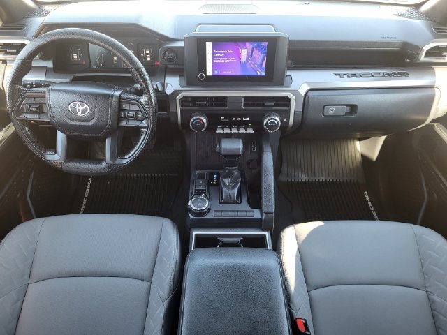 Used 2025 Toyota Tacoma SR5 AWD/4WD image 23