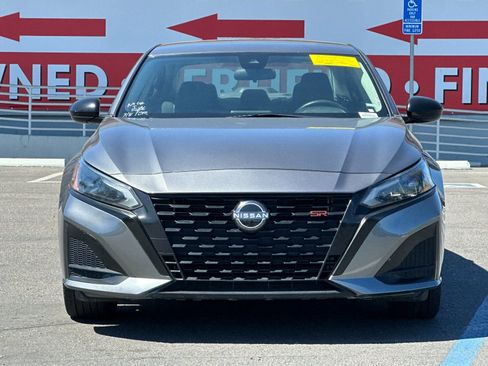 Used 2023 Nissan Altima 2.5 SR FWD image 7