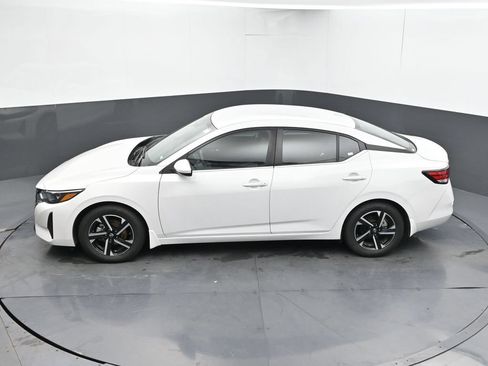 Used 2024 Nissan Sentra SV FWD image 36