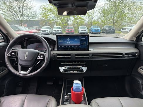 Used 2024 Lincoln Corsair AWD w/ Equipment Group 101A image 5