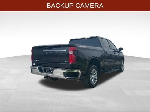 Used 2021 Chevrolet Silverado 1500 LT AWD/4WD image 7