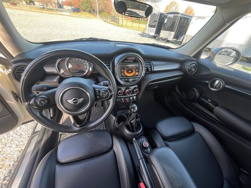 Used 2018 MINI Cooper S image 22