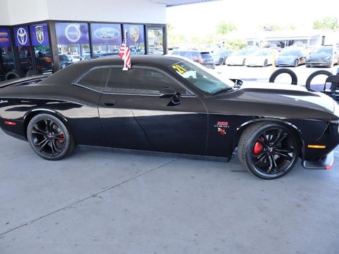 Used 2021 Dodge Challenger R/T image 4