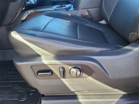 Used 2021 GMC Sierra 1500 SLT image 12