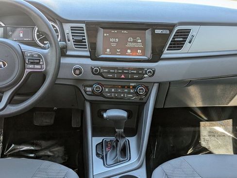 Used 2019 Kia Niro LX FWD image 14