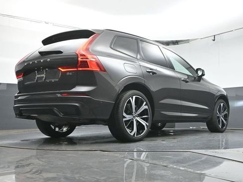Used 2023 Volvo XC60 B6 Ultimate w/ Protection Package Premier image 39