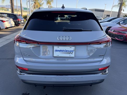 Used 2024 Audi Q4 e-tron Premium Plus w/ Premium Plus image 9