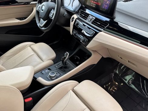 Used 2022 BMW X2 xDrive28i w/ Premium Package image 17