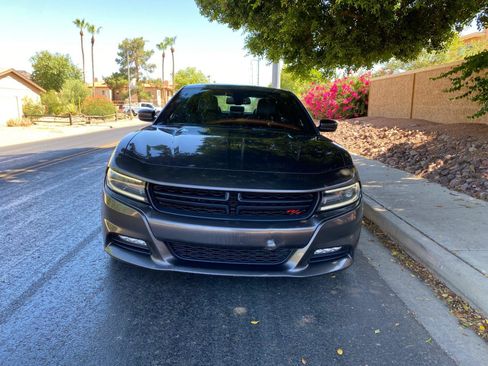 Used 2015 Dodge Charger R/T RWD image 5